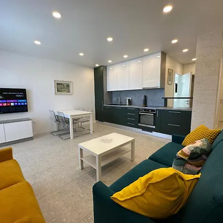 Palma Gena * Makarska