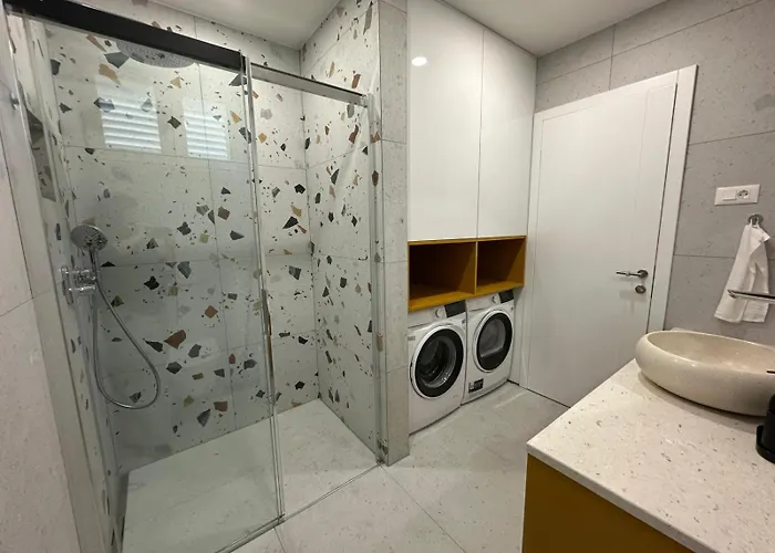 Palma Gena * Makarska